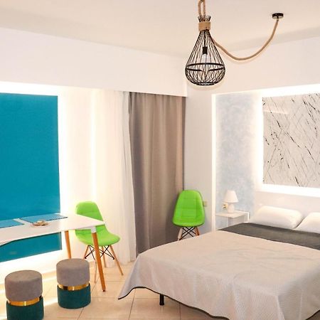 The Sky Yard Eclectic Studios Rhodes City Esterno foto