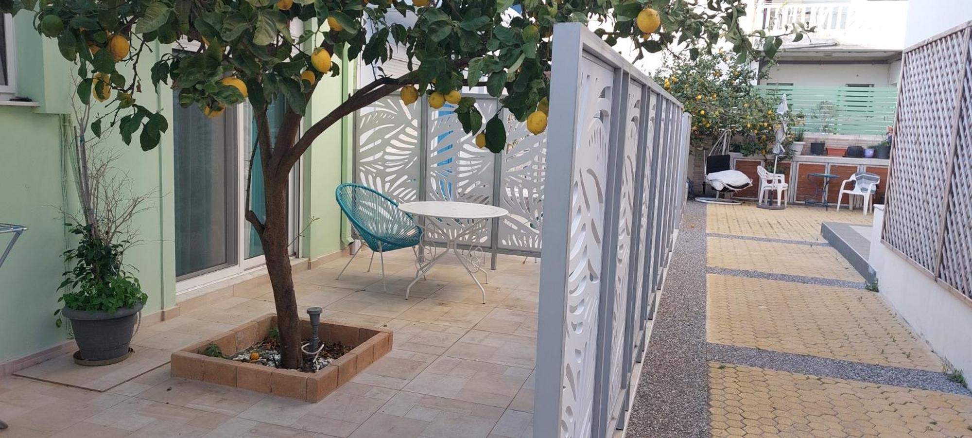 The Sky Yard Eclectic Studios Rhodes City Esterno foto